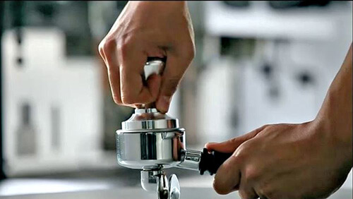 Espresso Tamper richtiger Druck auf Siebträger