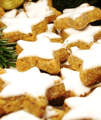 Weihnachtliche Zimtstern fertig gebacken Weihnachtliche Zimtstern fertig gebacken